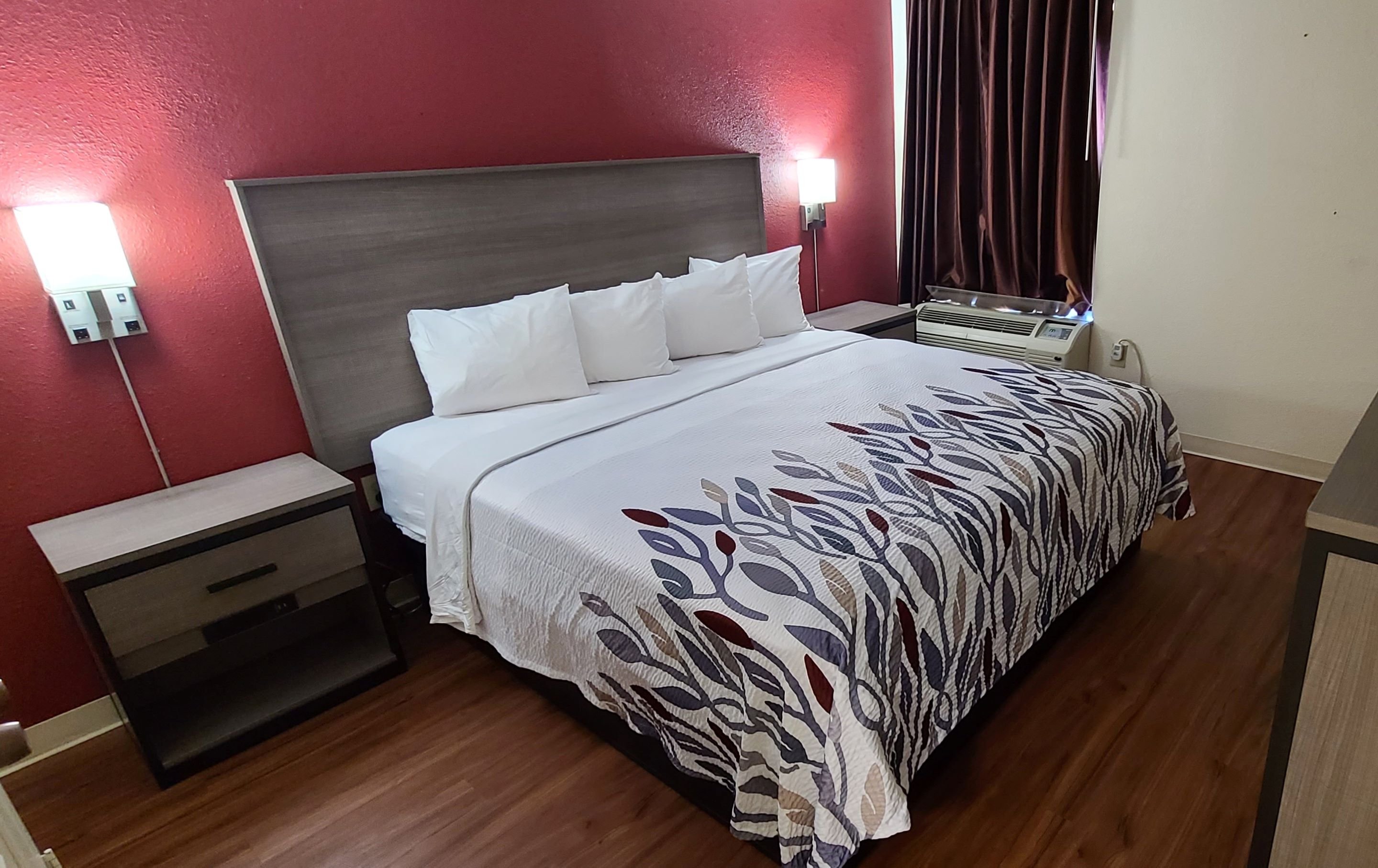 RED ROOF SUITES CORNELIUS-guestroom-Suite King.jpg