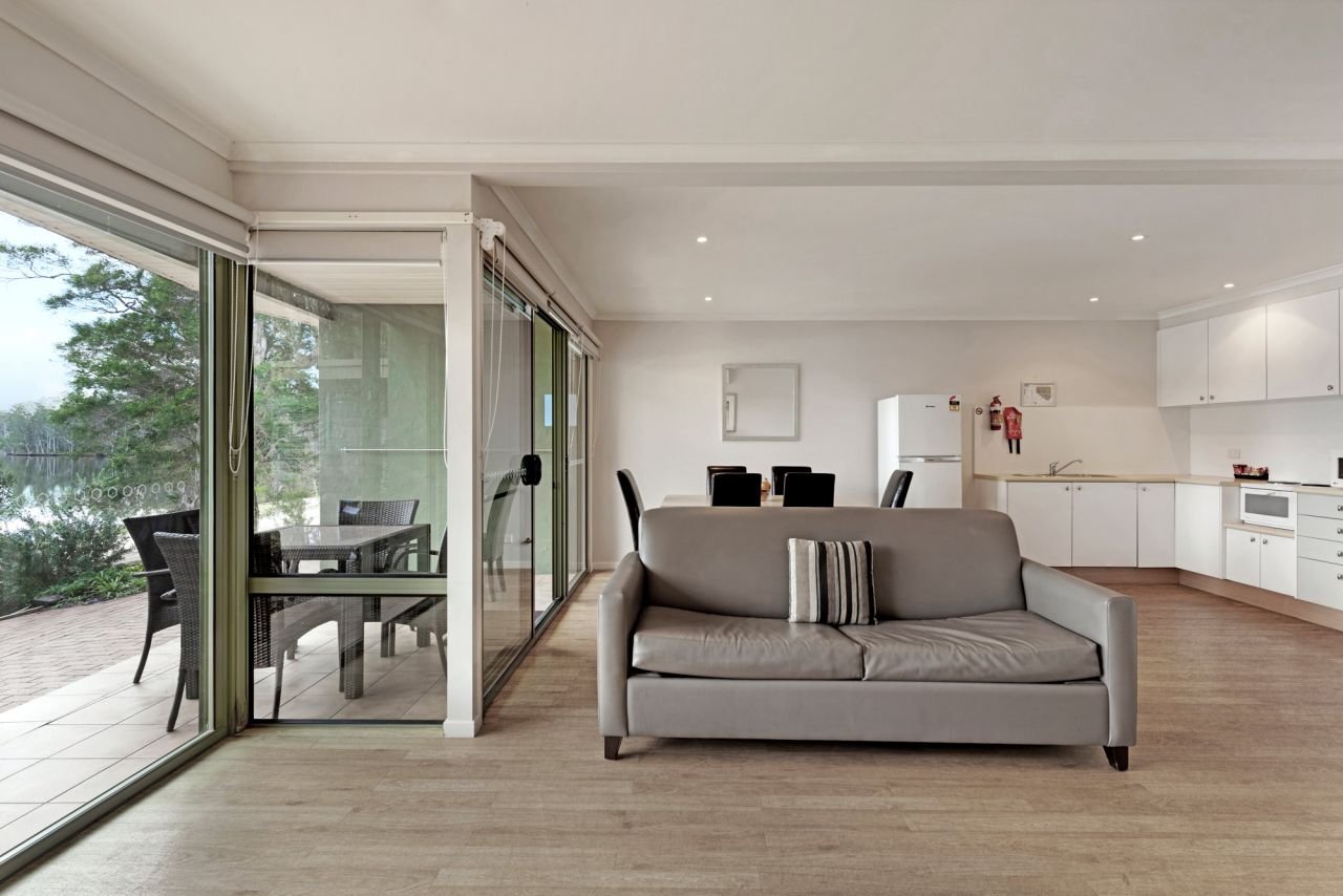 DISCOVERY PARKS - FORSTER-guestroom-Dlx 1BR Riverview Apartment (1534) - Living Area.jpg