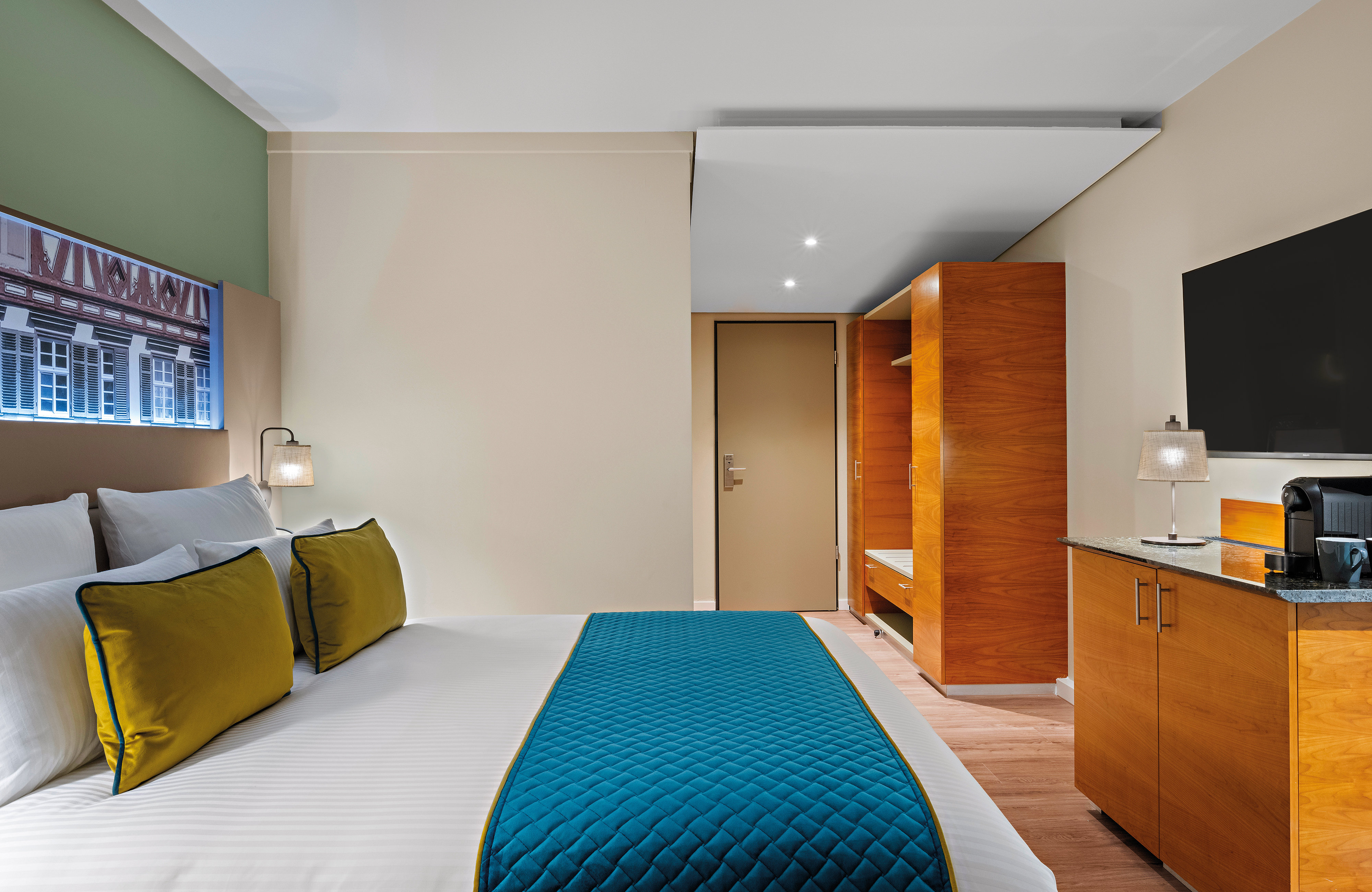 LEONARDO HOTEL ESSLINGEN-guestroom-Leonardo Hotel Esslingen Room Comfort Double.jpg
