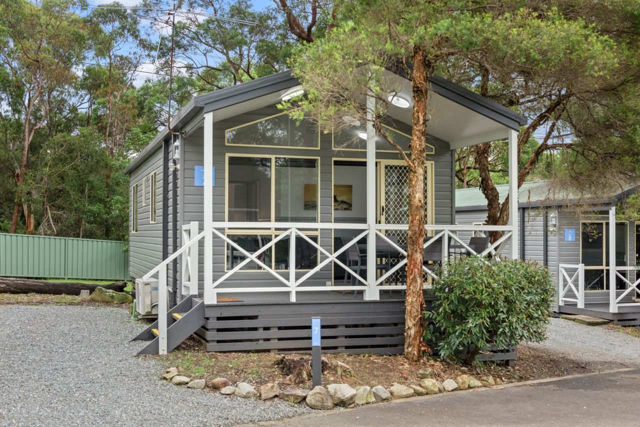 Discovery Parks - Lane Cove-guestroom-Standard 2BR Cabin Slps 5 (02).jpg