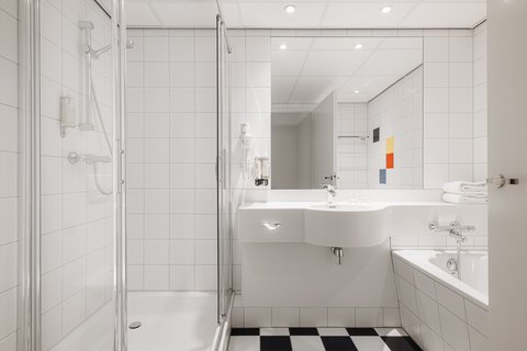 HENGELO BATHROOM STANDARD DOUBLE SUPERIOR LANDSCAPE