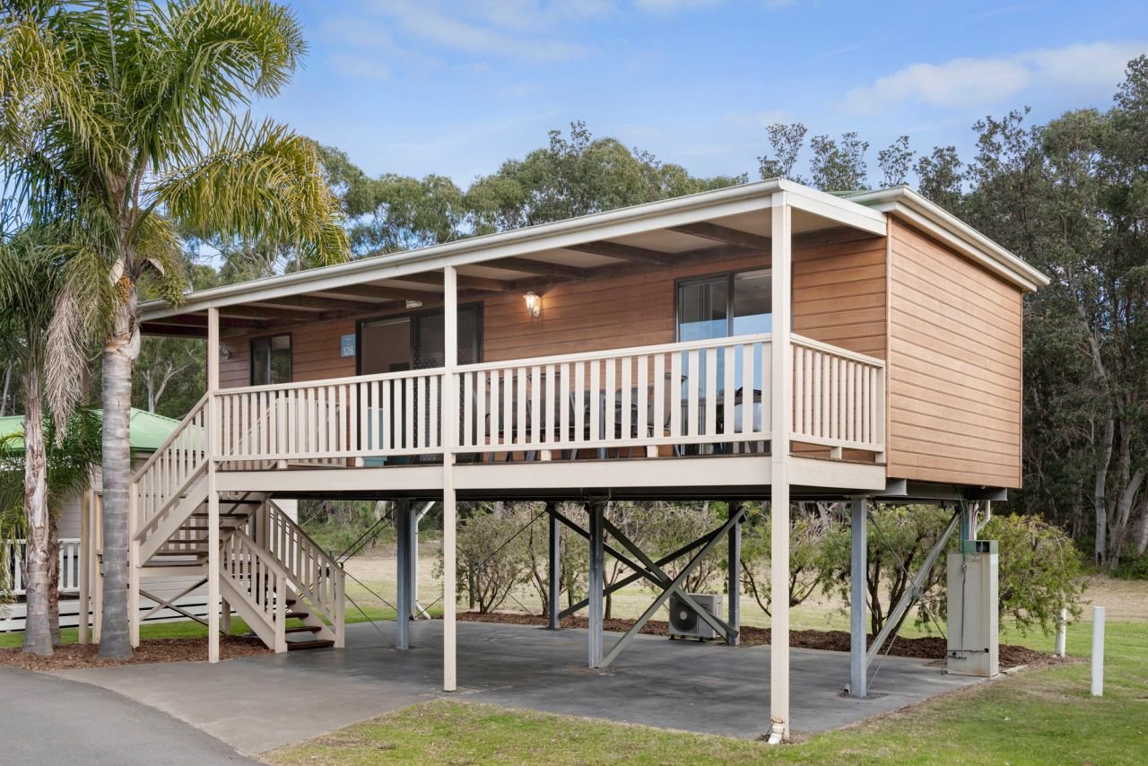 DISCOVERY PARKS - EDEN-guestroom-Dlx 2BR Cabin (1561).jpg