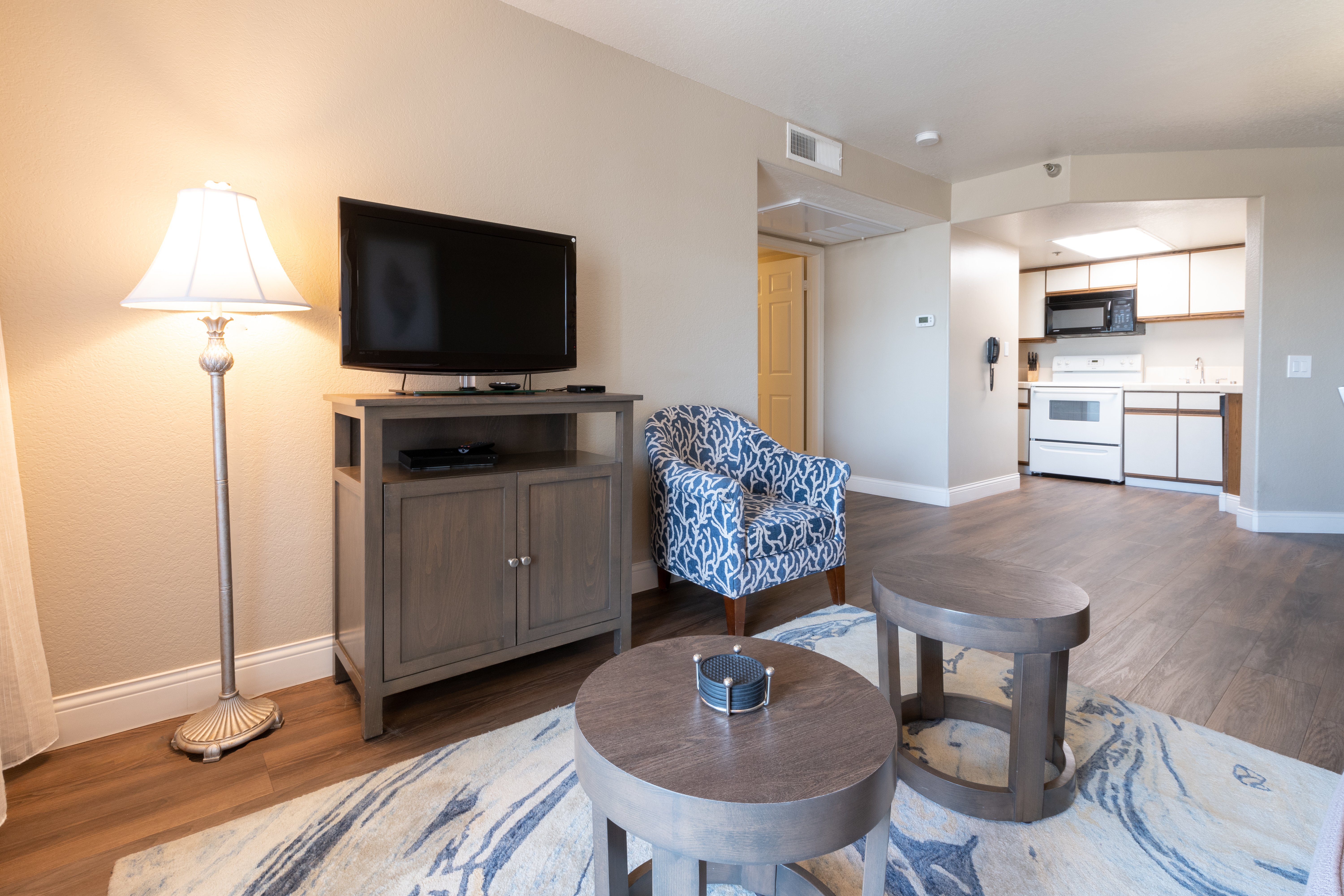 CAPISTRANO SURFSIDE INN-guestroom-Capistrano Surf Side Inn One B Dunreno Living Room.jpg