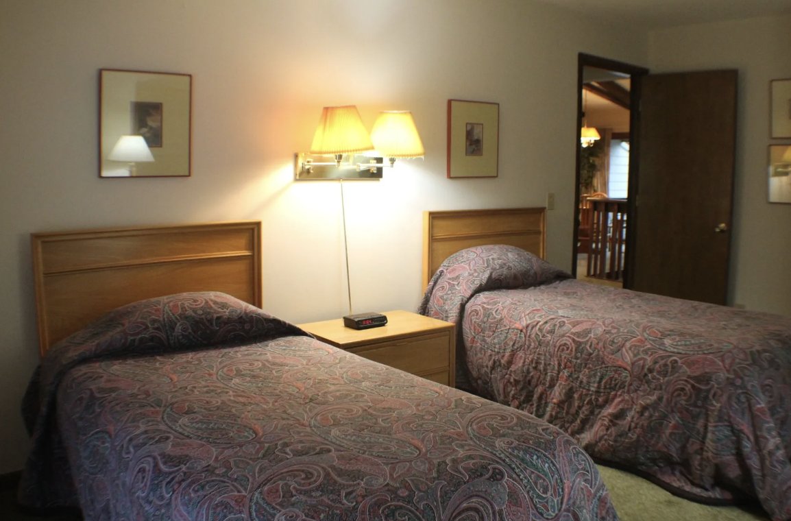 THE VILLAS FRENCH LICK SPRINGS-guestroom-Two Bedroom Unit - Twin Bed.jpg