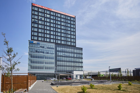 Hotel Exterior Building Bz