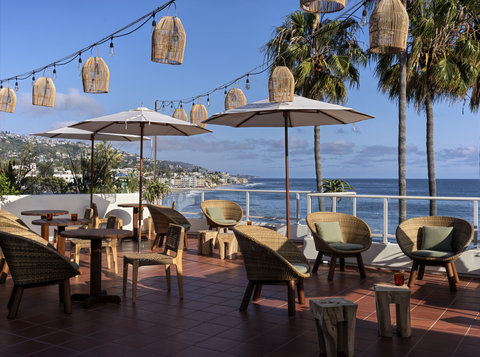 Pacific Terrace - overlooking Main Beach