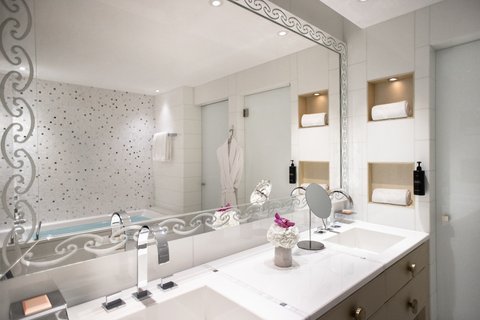 MANDARIN ORIENTAL PARIS - Photo 52
