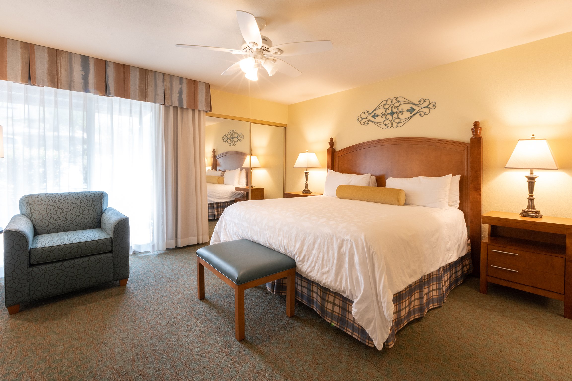 SAN DIEGO COUNTRY ESTATES-guestroom-San Diego Country Estates BD Master Bedroom AGODA.jpg