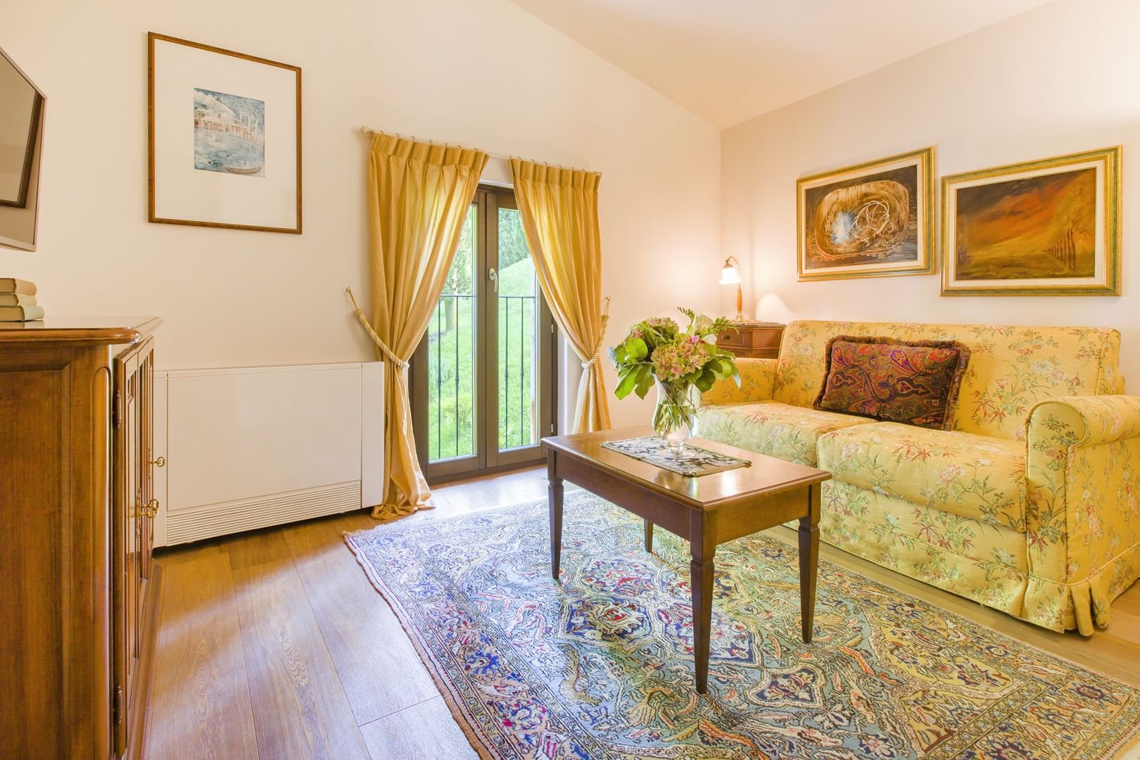 HOTEL VILLA SOSTAGA-guestroom-Junior Suite Dependance.jpg