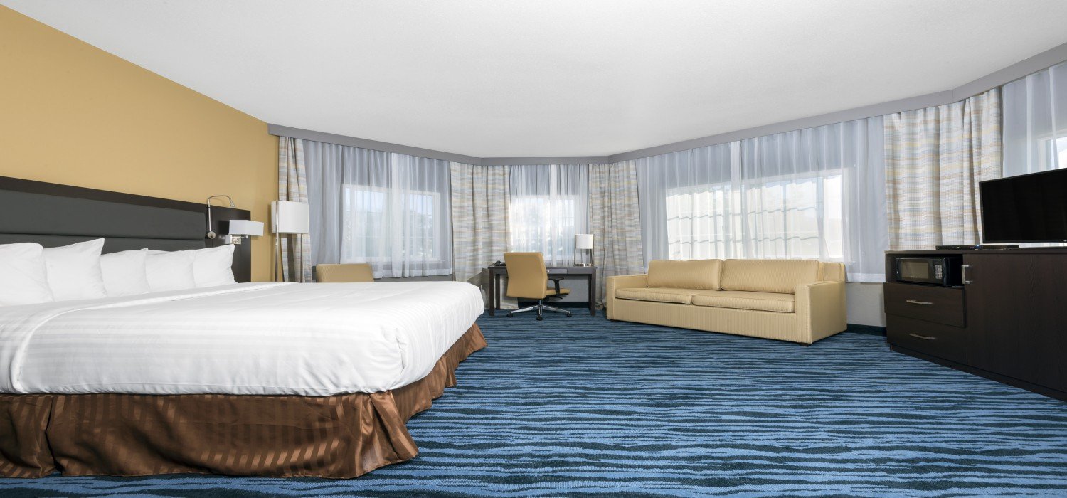 HOTEL 1550-guestroom-Executive King Suite Room.jpg