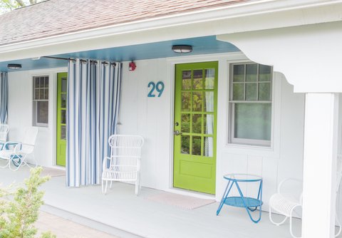 Lodge On The Cove Room Exterior