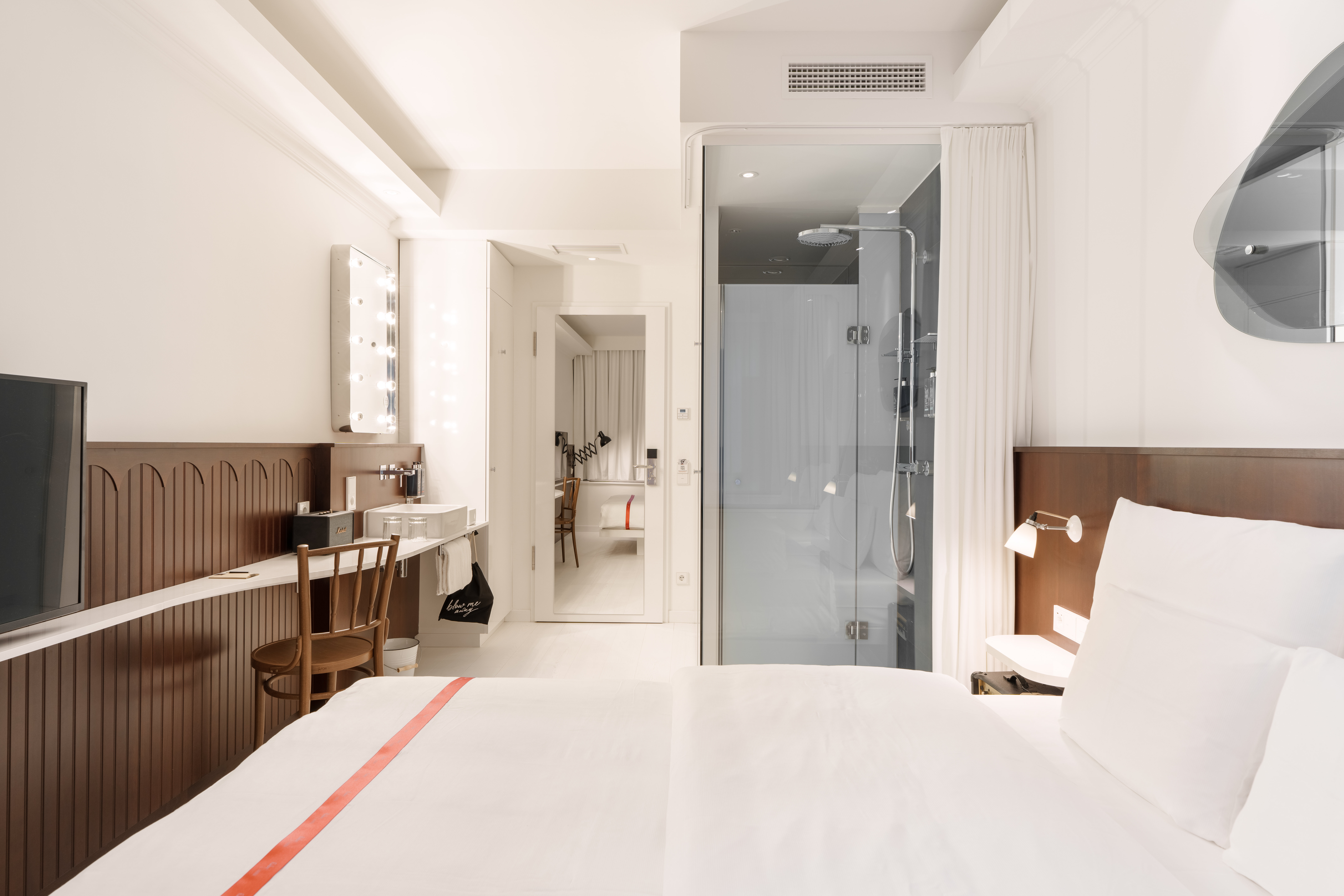 RUBY HANNA HOTEL STUTTGART-guestroom-Ruby Hanna Room.jpg