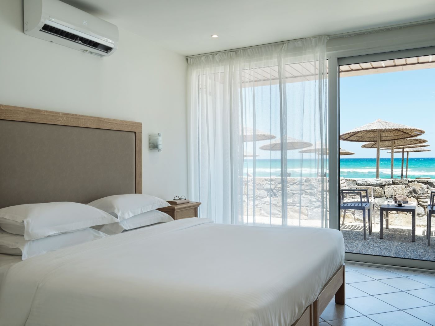 CIVITEL CRETA BEACH-guestroom-Junior Suite Seaview.jpg