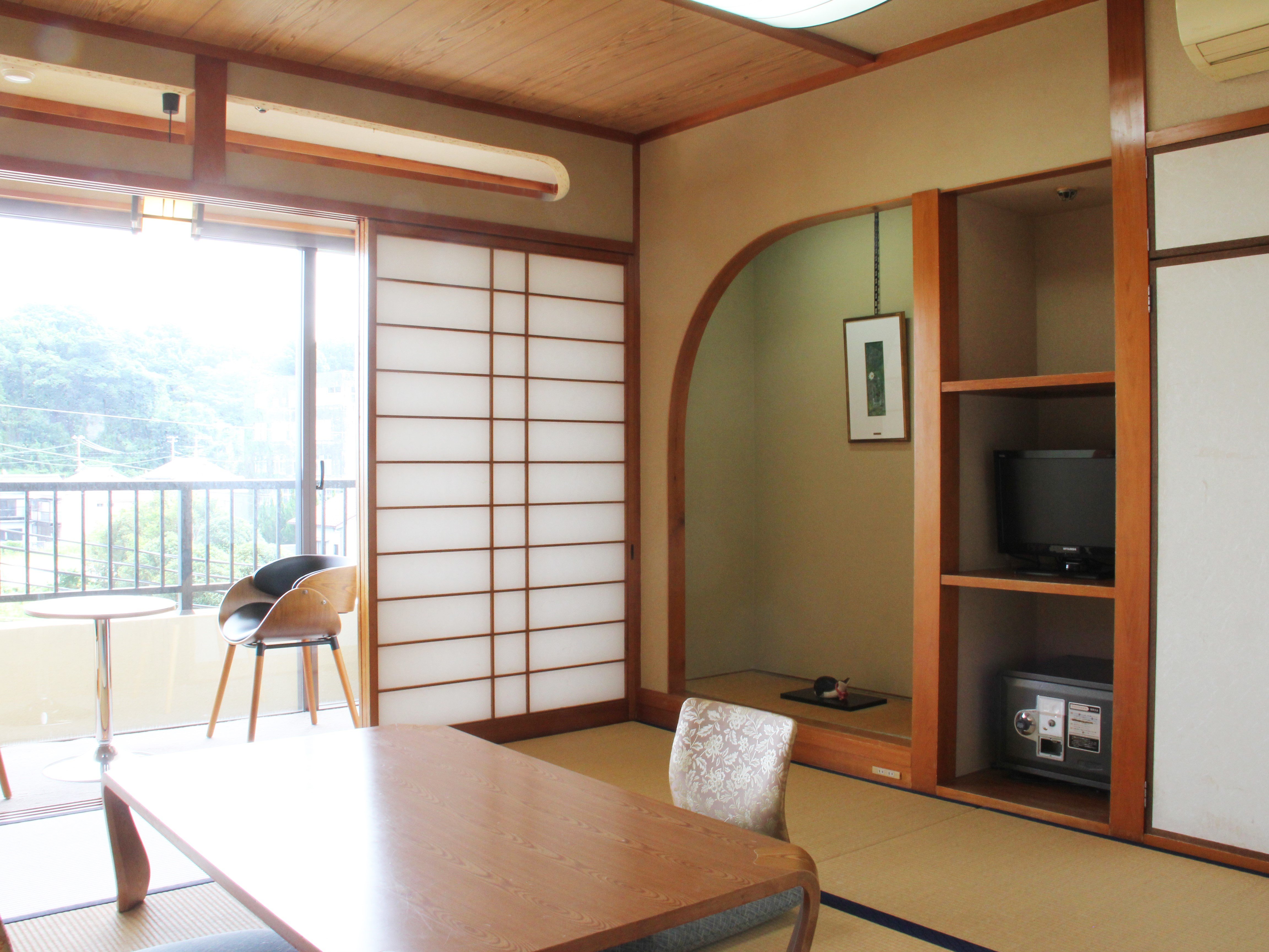 KAMENOI HOTEL NACHI KATSUURA-guestroom-Japanese-style room.jpg