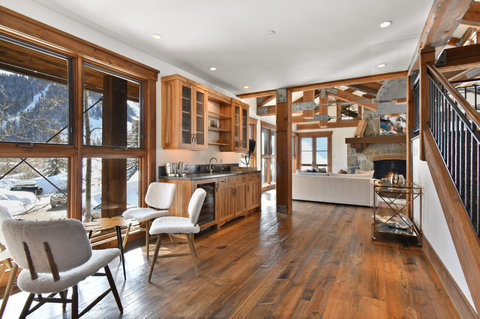 B Wet Bar For Living Room