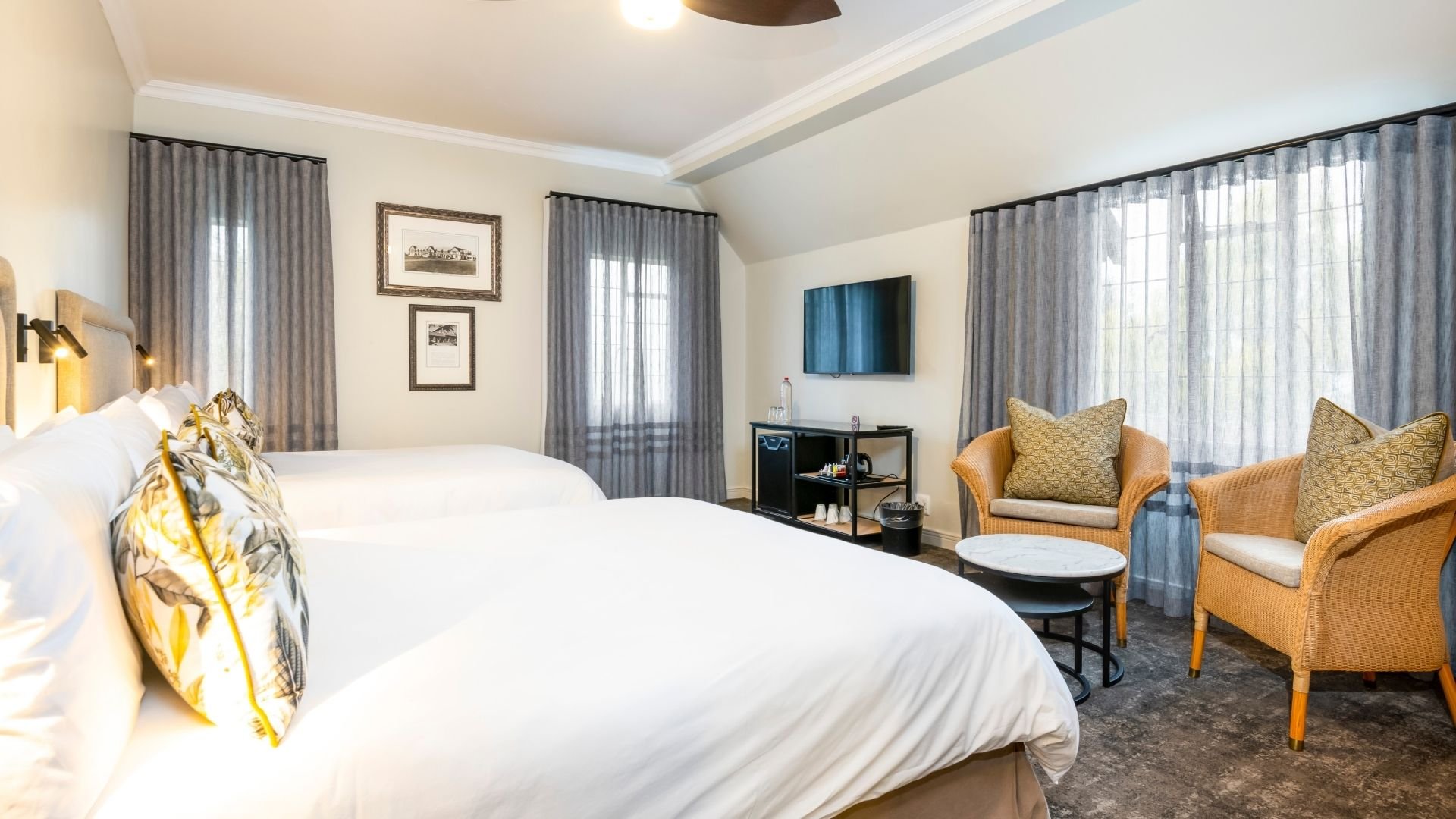 ANEW Hotel Hilton Pietermaritz-guestroom-ANE HILTON STANDARD FAMILY ROOM.jpg