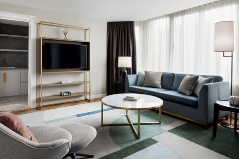 THE LUXURY COLLECTION HOTEL MANHATTAN MIDTOWN - Photo 23