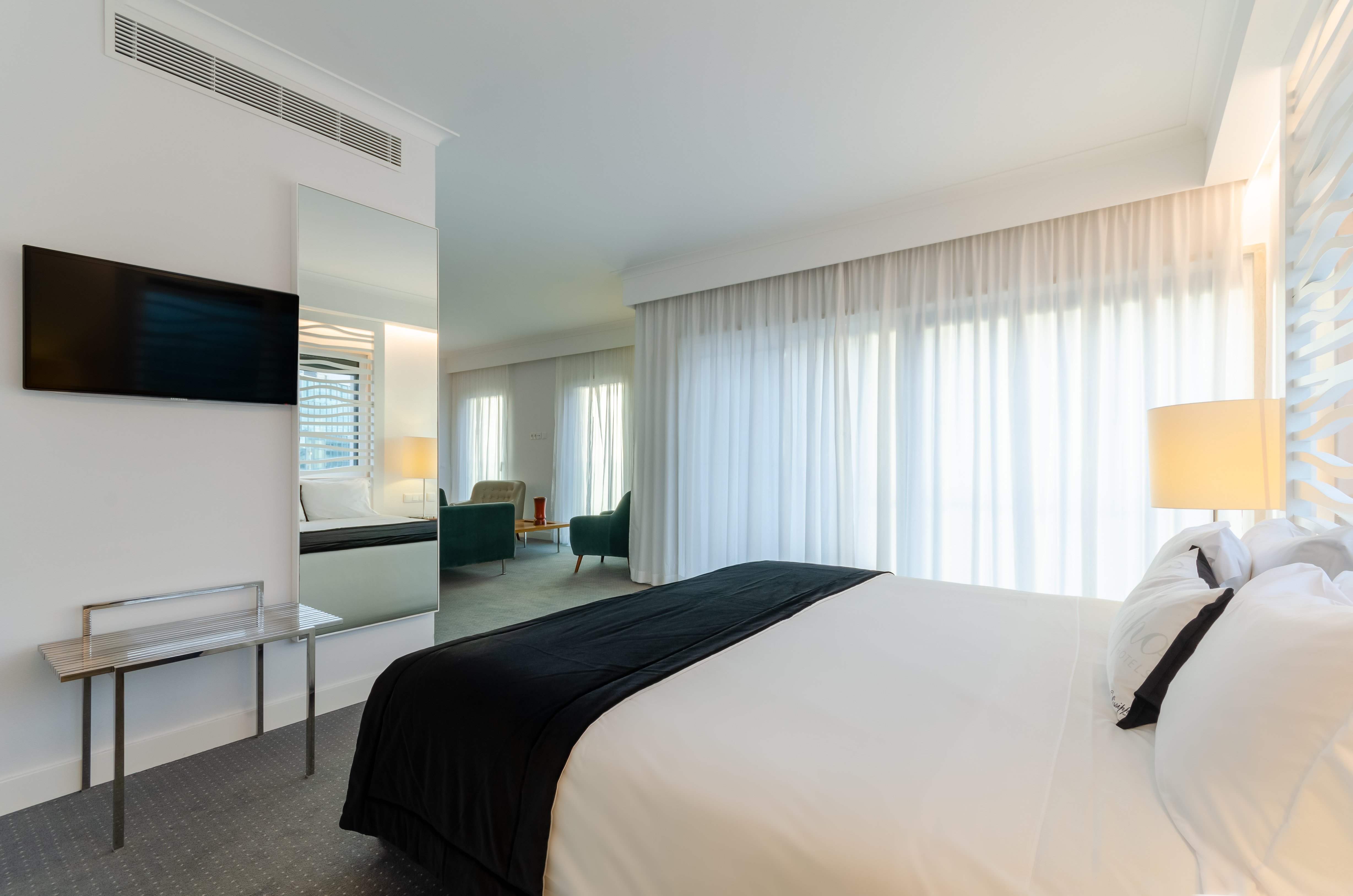 OLISSIPPO SALDANHA-guestroom-OS Suite.jpg