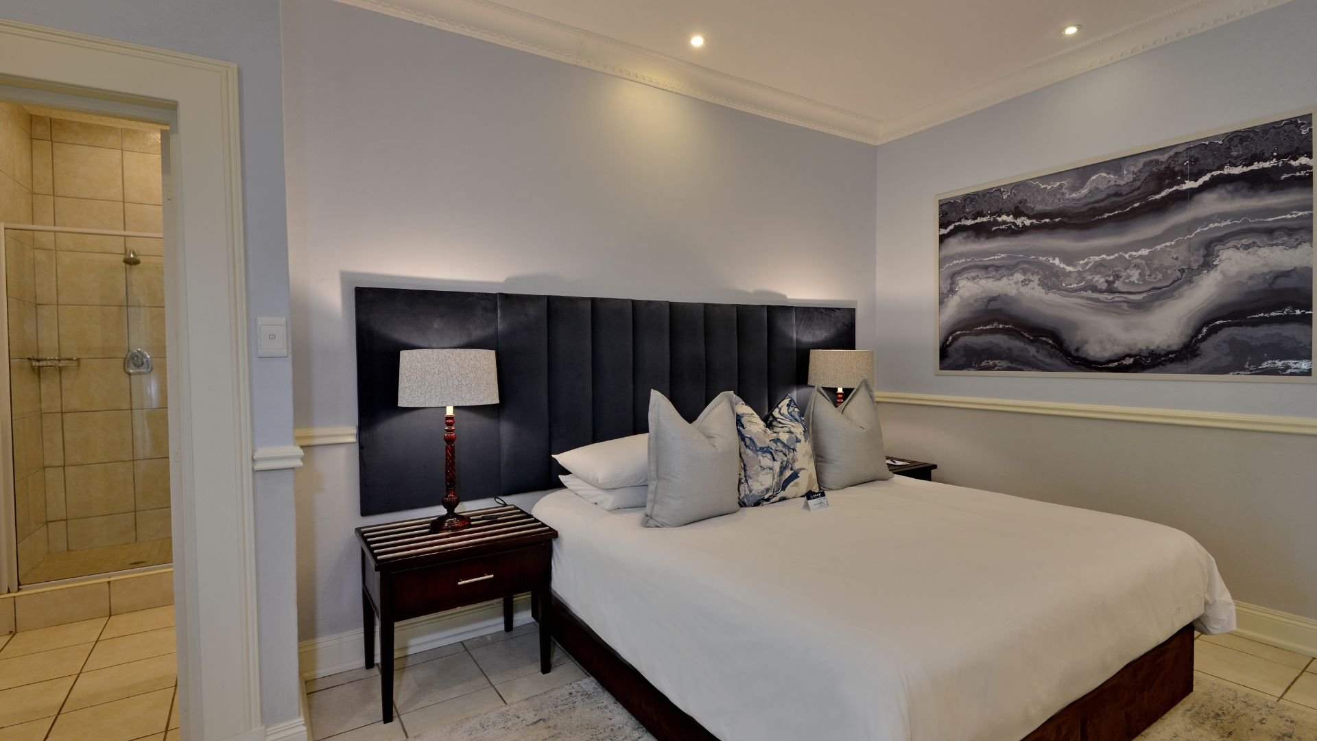 ANEW Resort Hunters Rest Ruste-guestroom-ANE HUNTERS PRESIDENTIAL SUITE.jpg