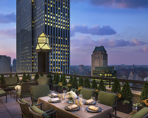 FOUR SEASONS HOTEL NEW YORK - Photo 32