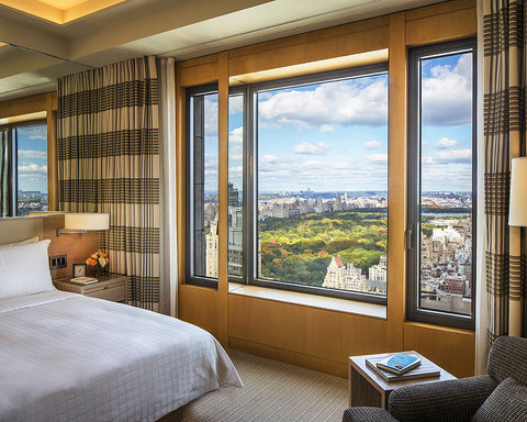 FOUR SEASONS HOTEL NEW YORK - Photo 40