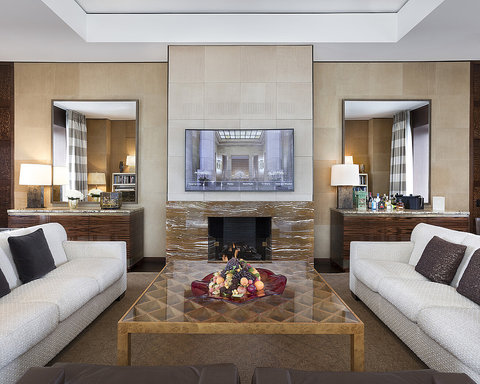 FOUR SEASONS HOTEL NEW YORK - Photo 44