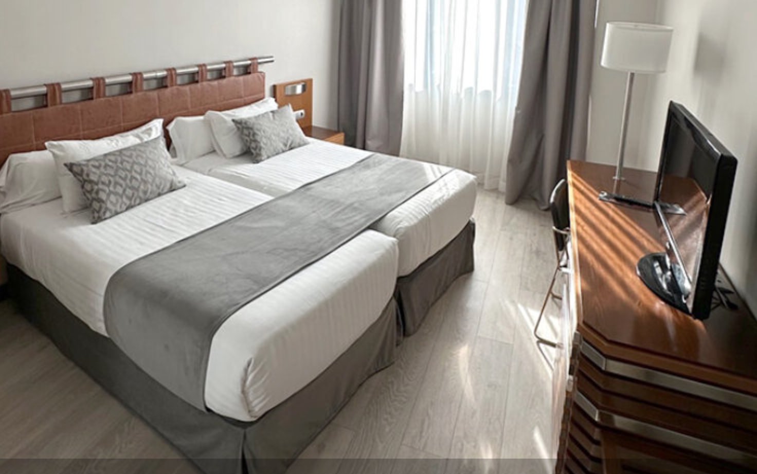 HOTEL OLID-guestroom-DOUBLE STANDARD ROOM I.jpg