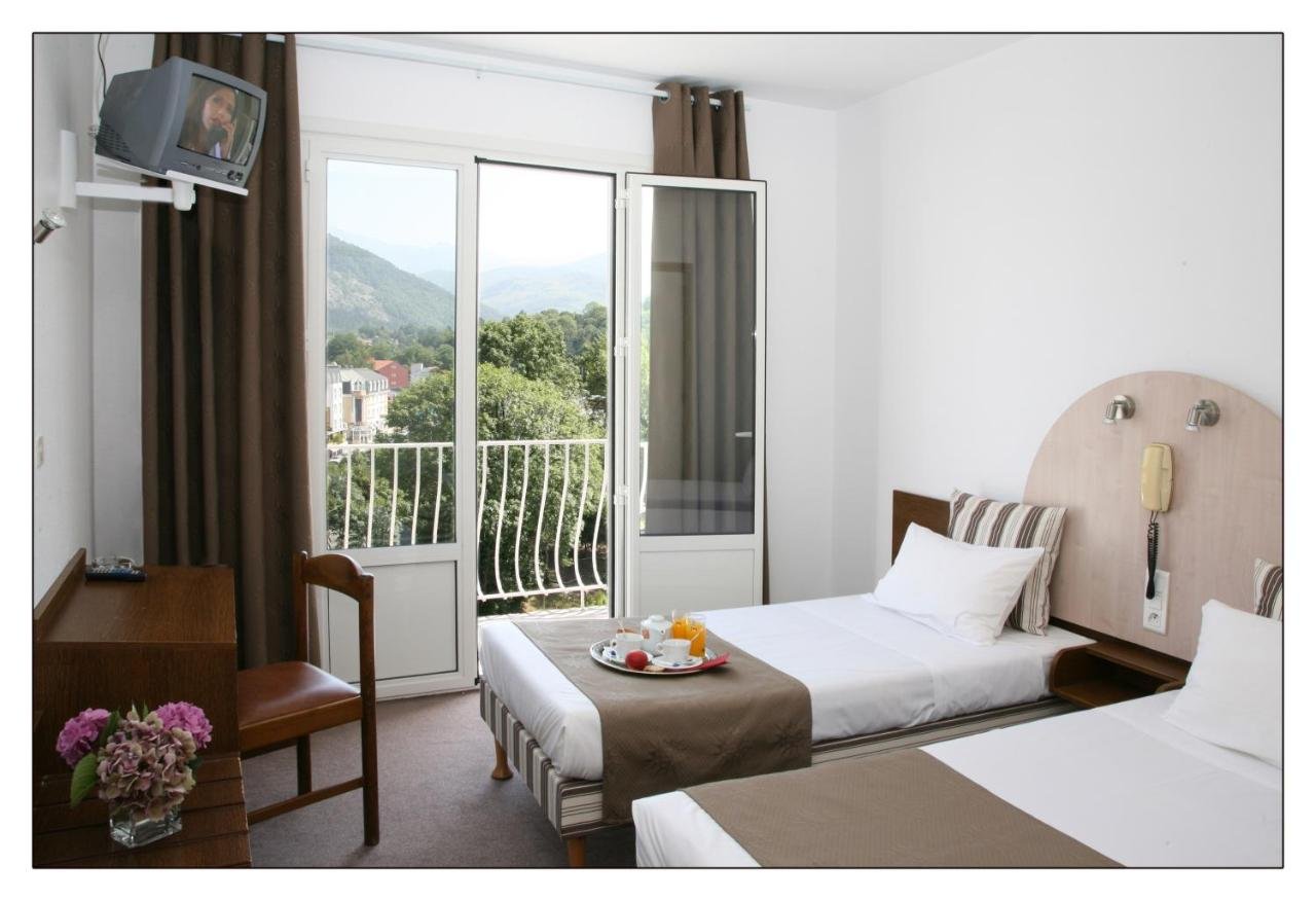 ADONIS LOURDES-guestroom-D1D921 Guest Room.jpg