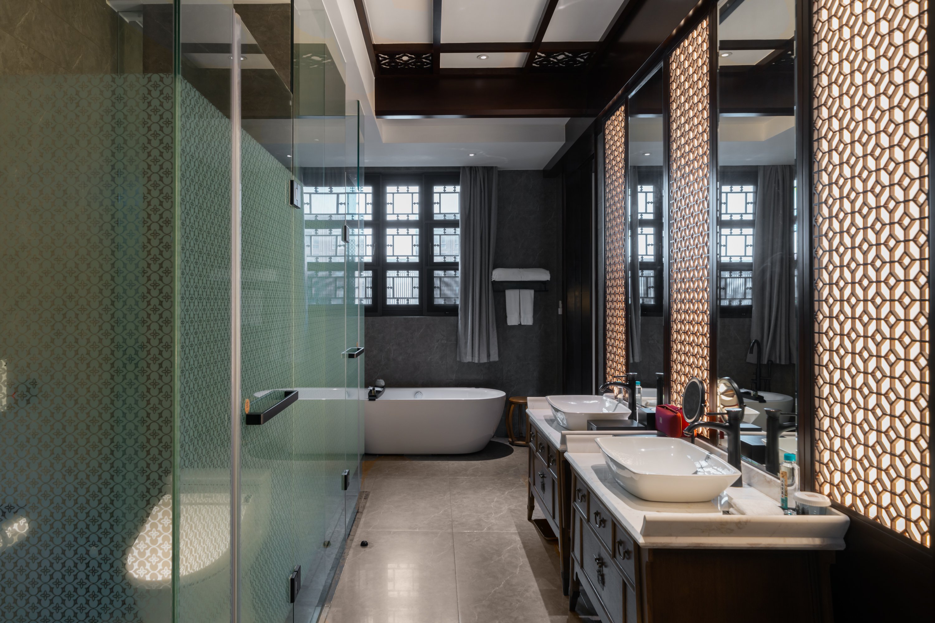 HANYU GARDEN RESERVE SUZHOU-guestroom-Elegant Estate Double Suite - Bathroom.jpg