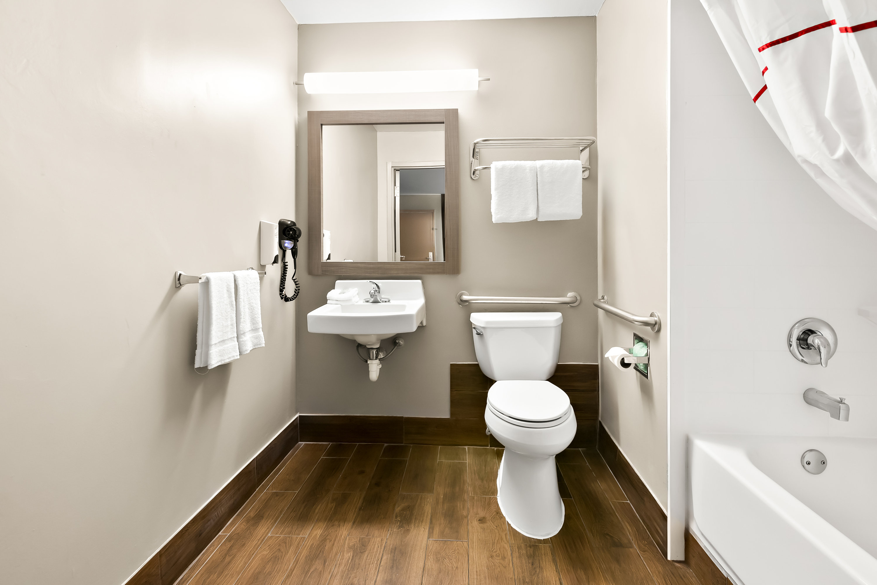 RED ROOF ROCK HILL-guestroom-RRI ADA Bathroom PRO Approved.jpg