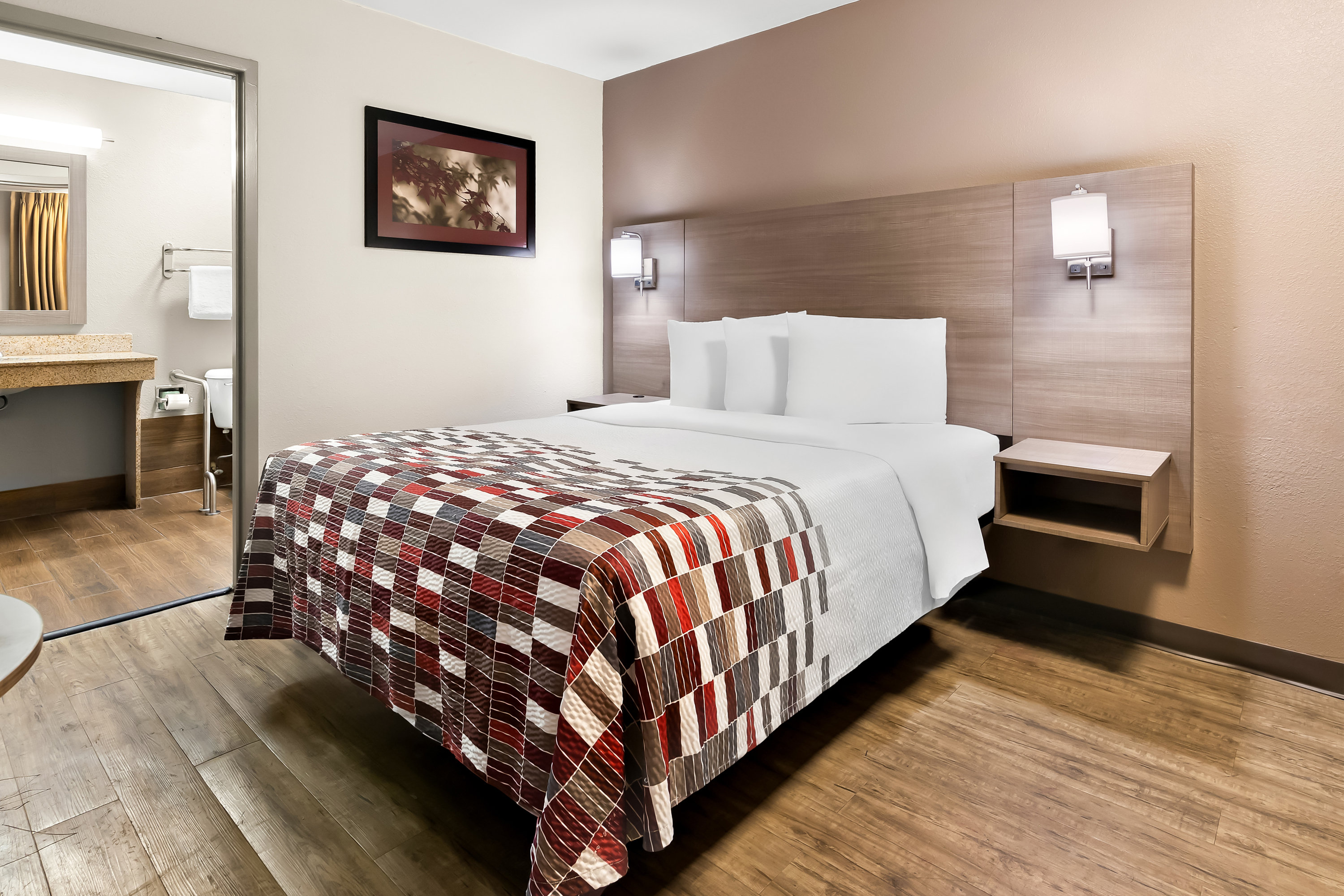 RED ROOF ROCK HILL-guestroom-RRI NS ADA Deluxe Queen Micro PRO Approved NADQM.jpg