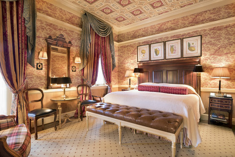Rooms SPR Room Bedroom