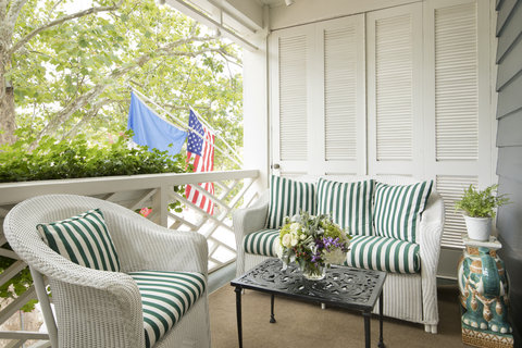 Rooms SPR Room Balcony Seating