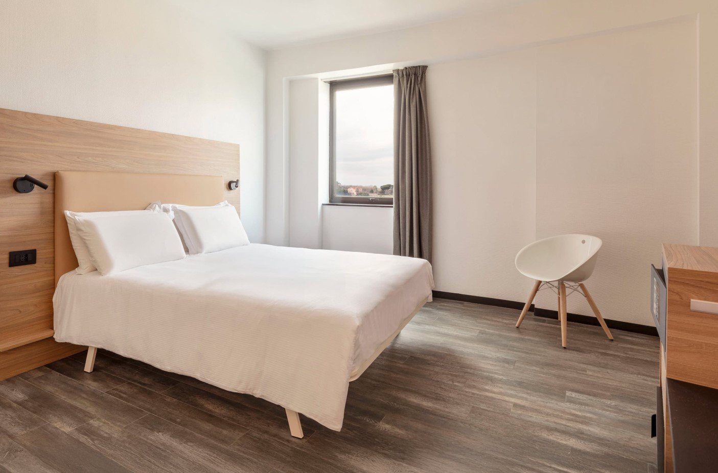 B&B HOTEL LATINA-guestroom-GUEST ROOM.jpg