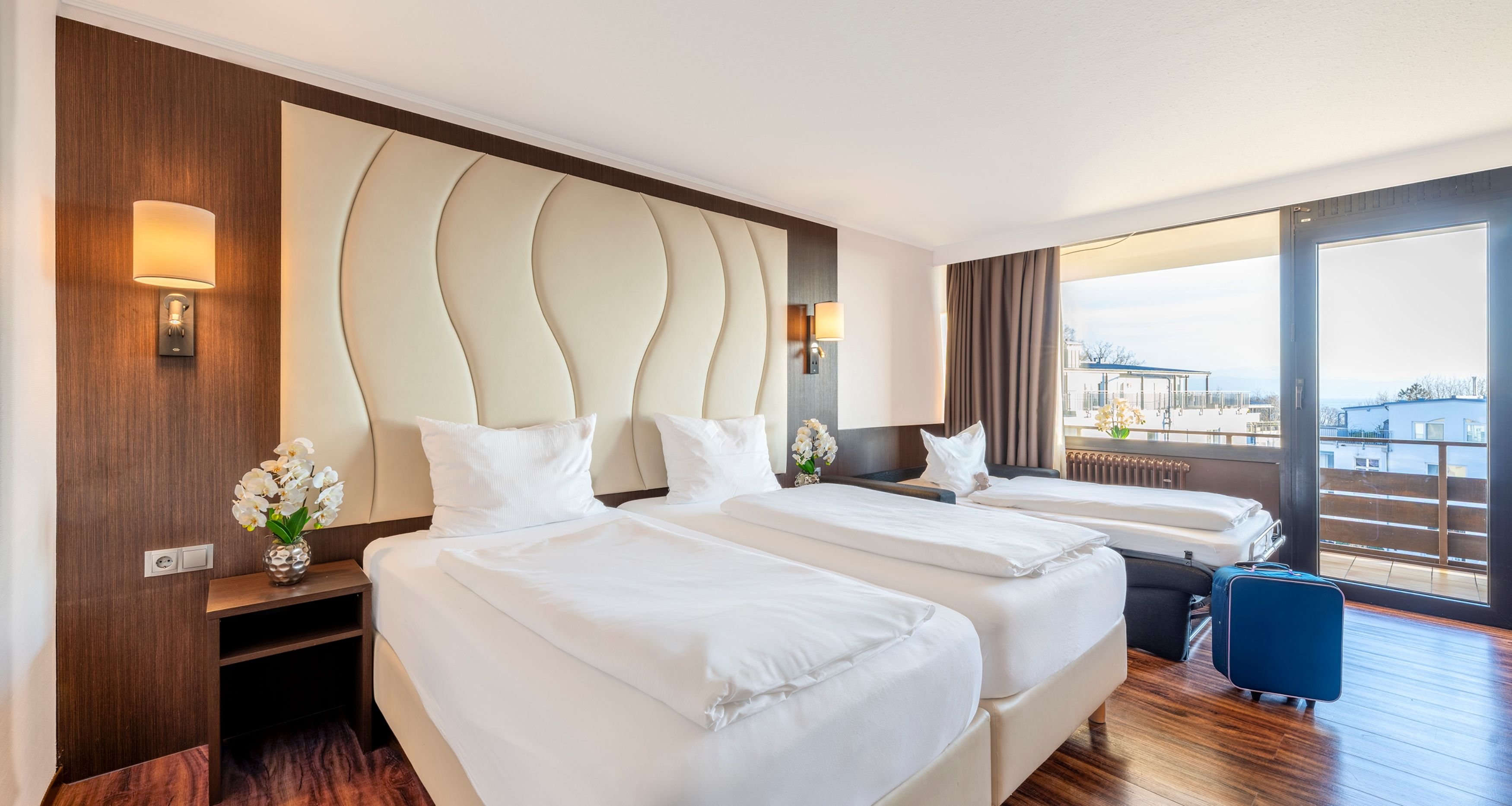 PLAZA HOTEL FOEHR AM BODENSEE-guestroom-Quadruple room.jpg