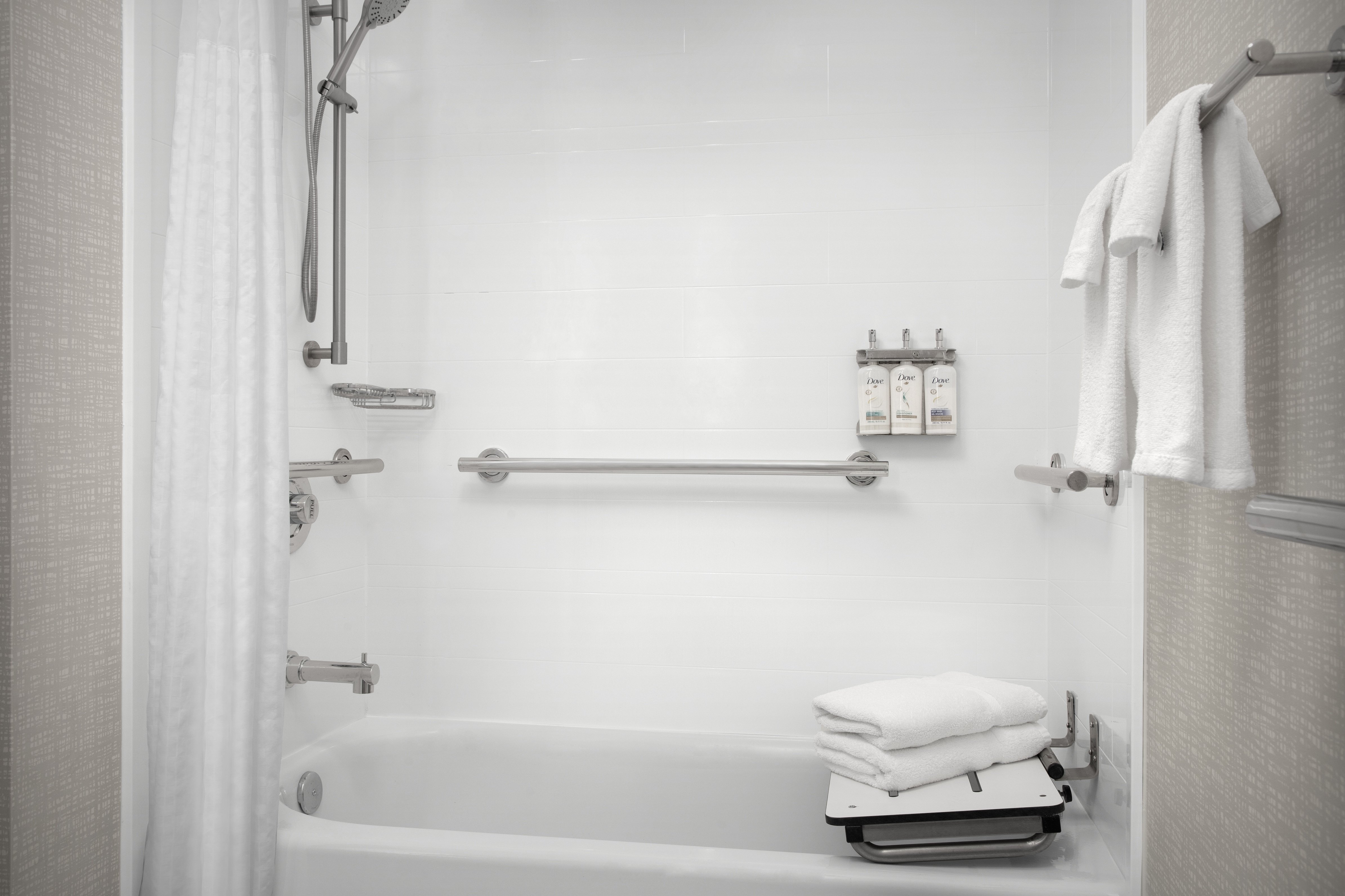 HOLIDAY INN EXP STES HURST BY IHG-guestroom-ADA Bathtub.jpg
