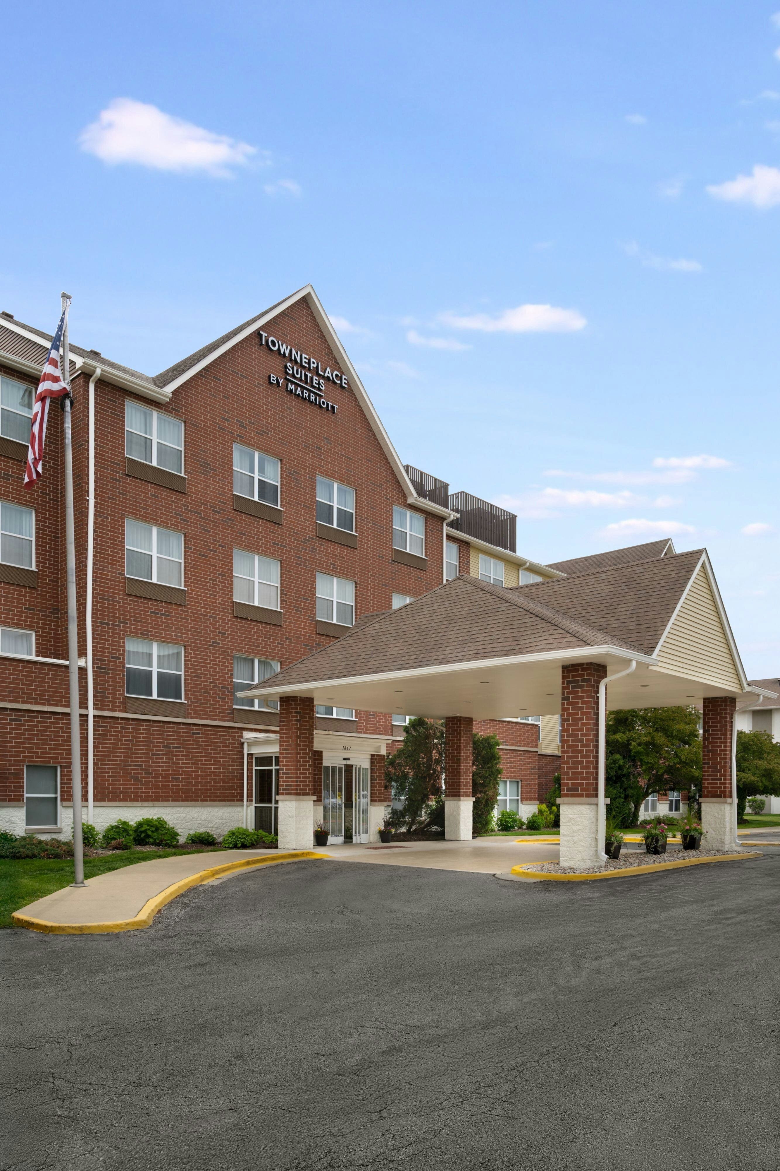TownePlace Suites by Marriott Chicago Naperville-guestroom-TownePlace Suites Exterior 2.jpg