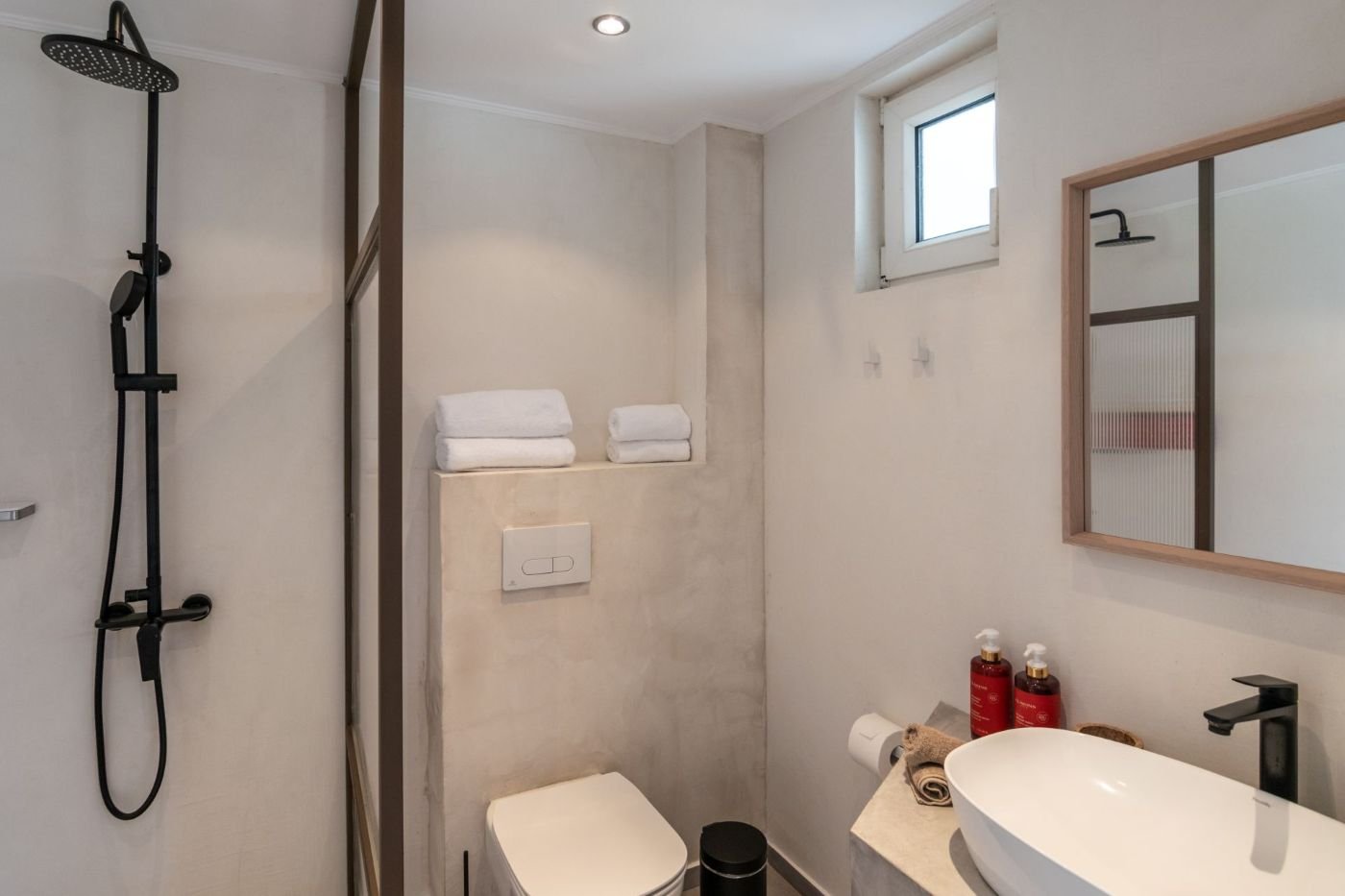 Golden Milos Beach-guestroom-Bathroom.jpg