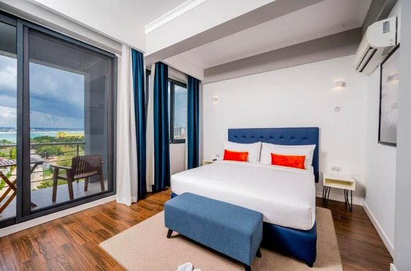 Urban by CityBlue, Dar es Sala-guestroom-Luxury Suite Ocean View.jpg