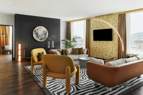 RENAISSANCE ZURICH TOWER HOTEL - Photo 29