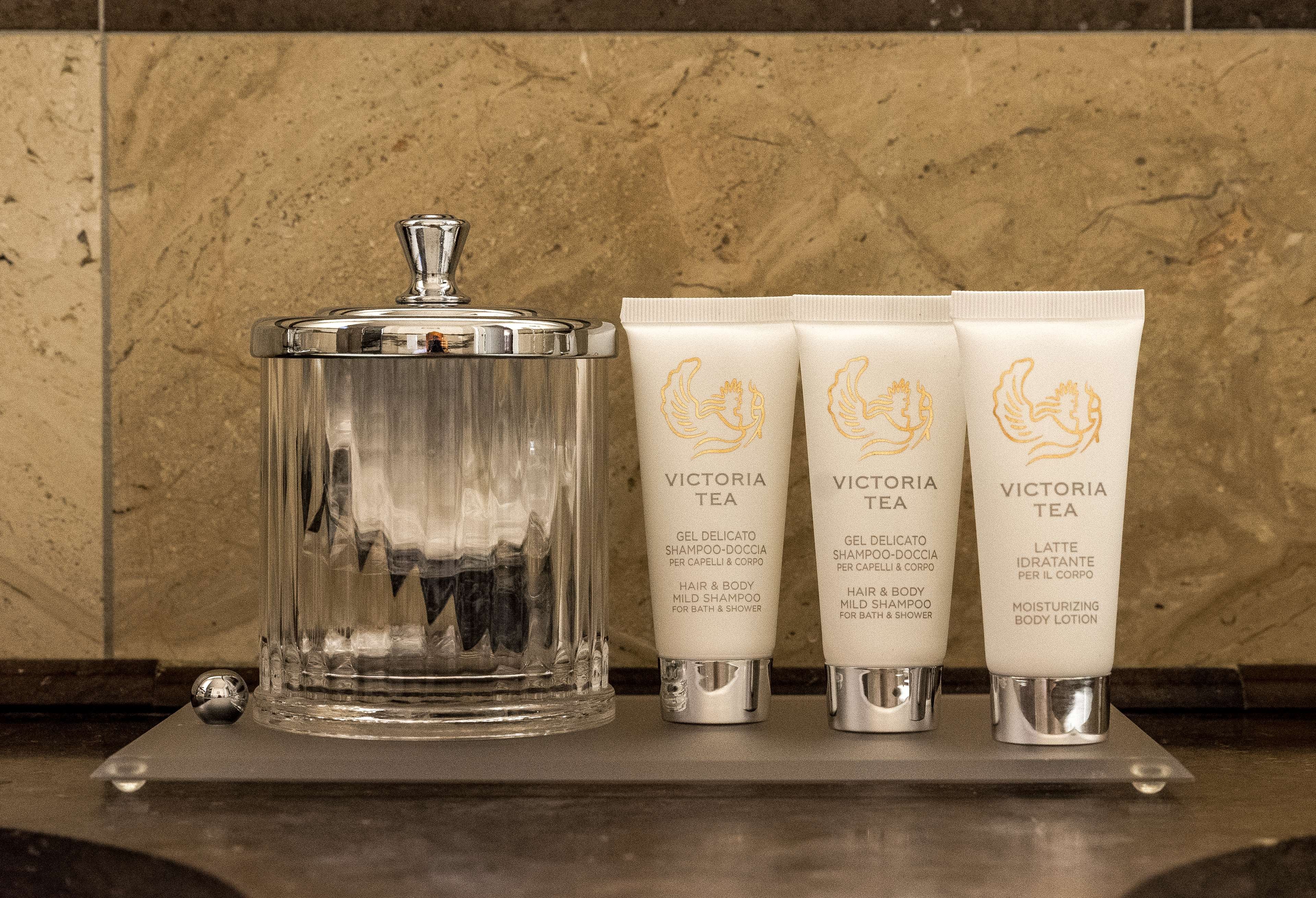 VICTORIA HOTEL LETTERARIO-guestroom-BATHROOM AMENITIES.jpg