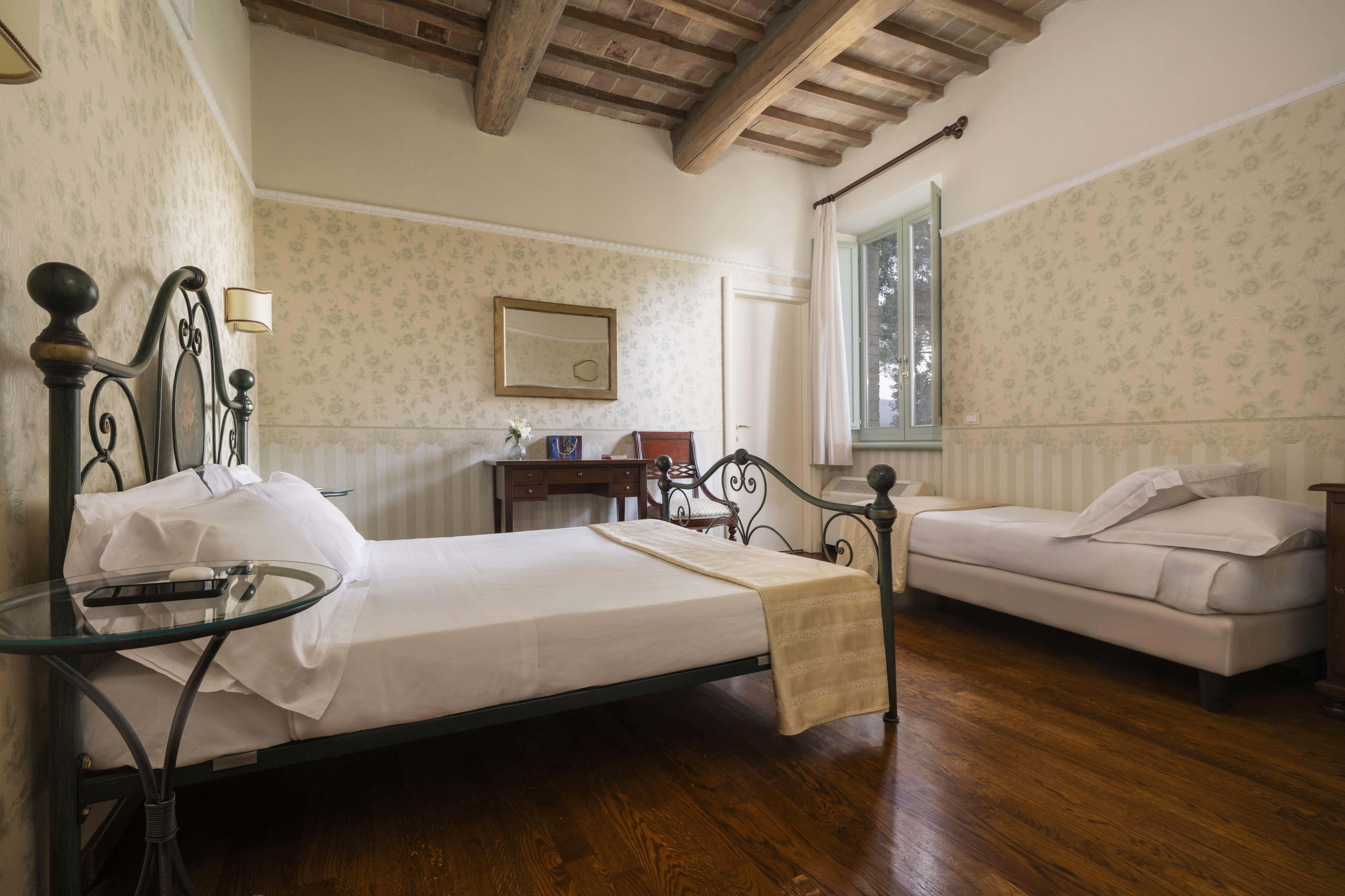 RELAIS PARCO DEI CAVALIERI-guestroom-TWIN OR DOUBLE WITH SUPERIOR BED.jpg