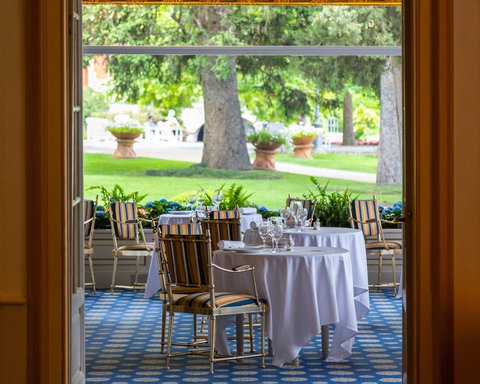 Veranda Restaurnat Detail