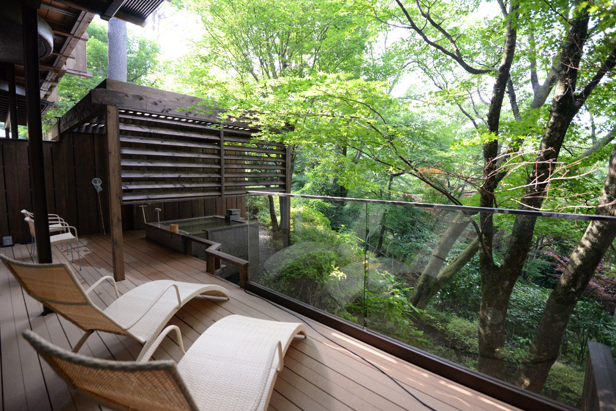 HAKONE GORA BYAKUDAN-guestroom-Man Tatami Japanese Style Room And Western Style Room With Garden Deck.jpg