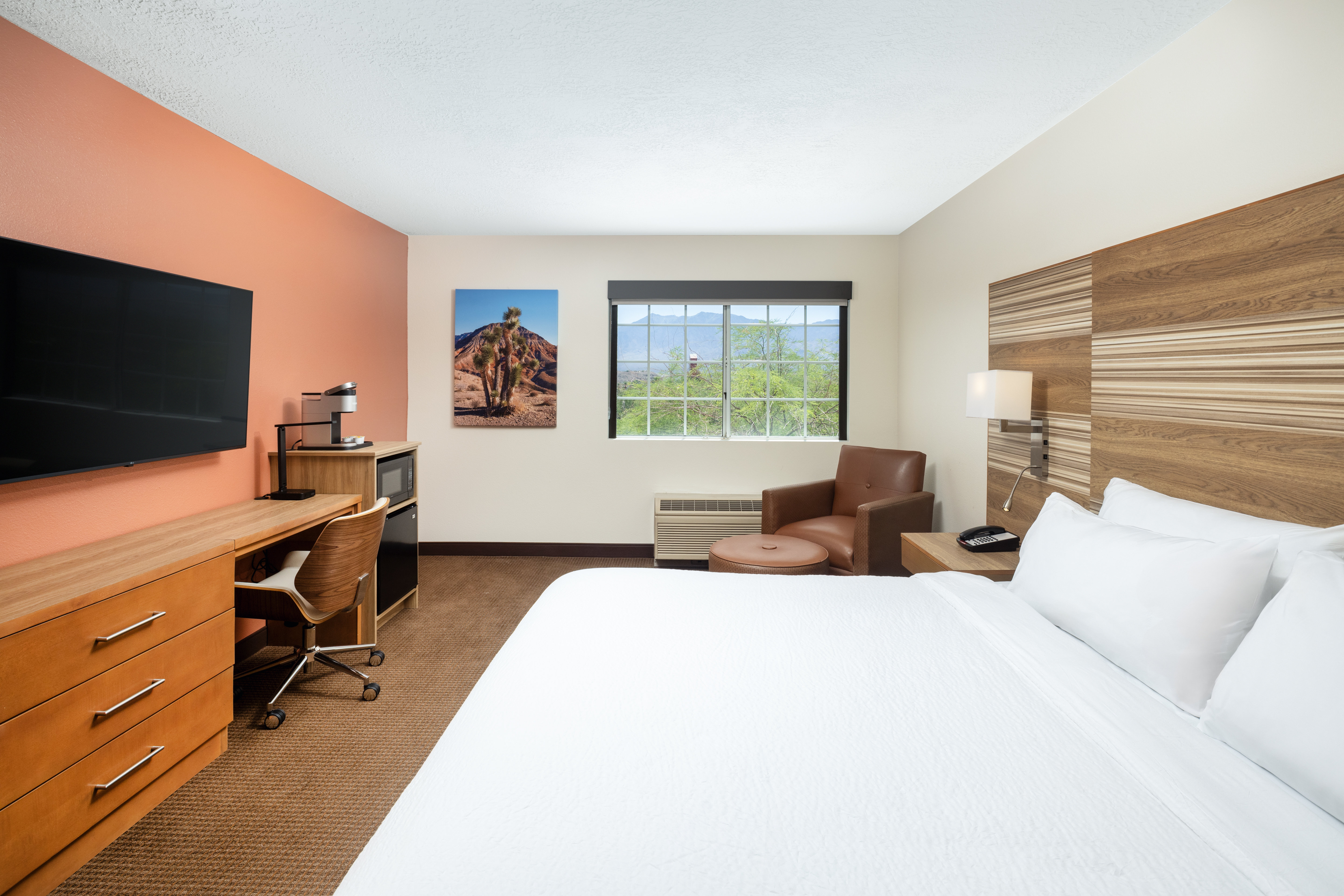 HOLIDAY INN RESORT MESQUITE BY IHG-guestroom-We offer rooms and suites with both king- and queen-sized beds .jpg