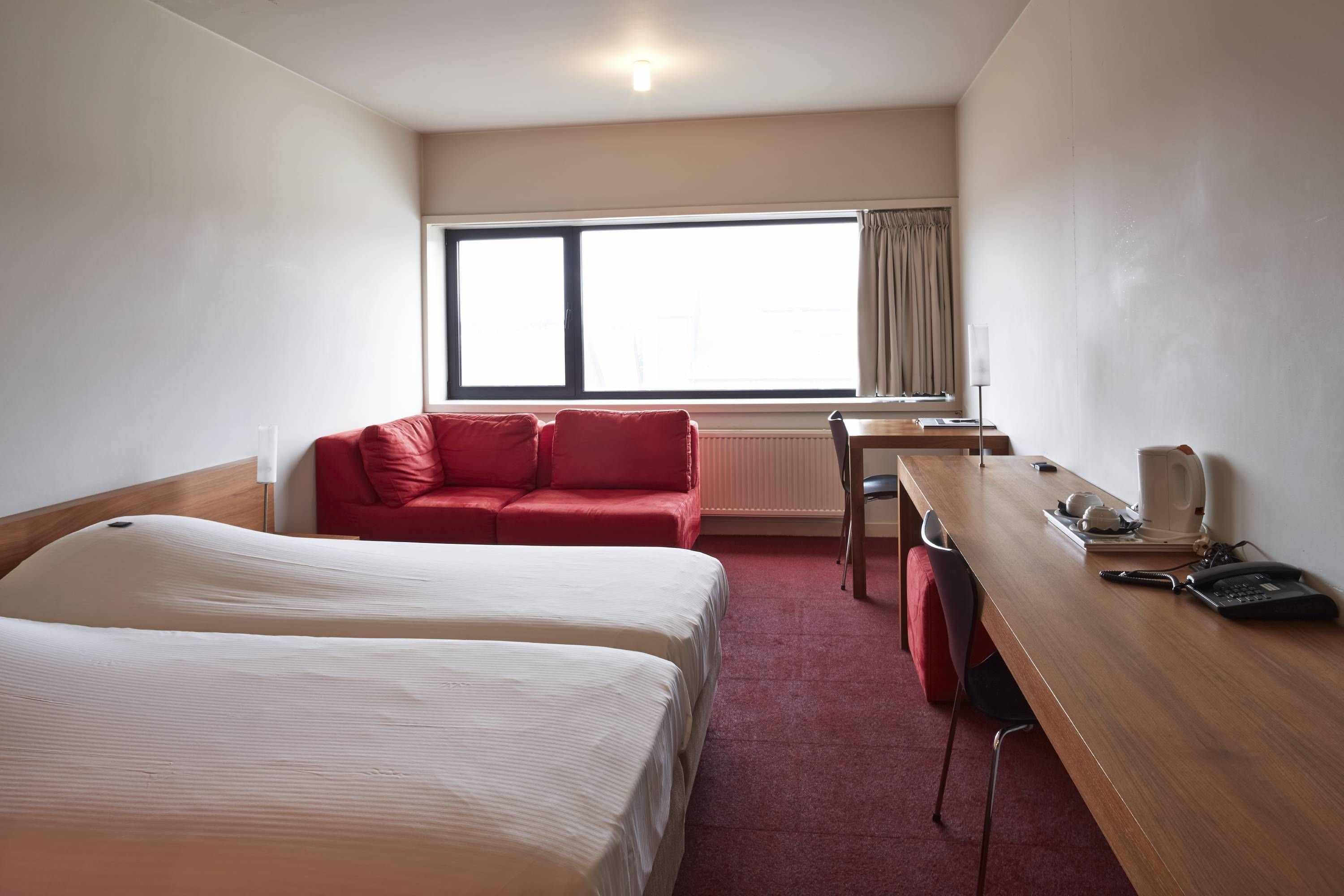 CORBIE LOMMEL CITY-guestroom-Twin Room.jpg