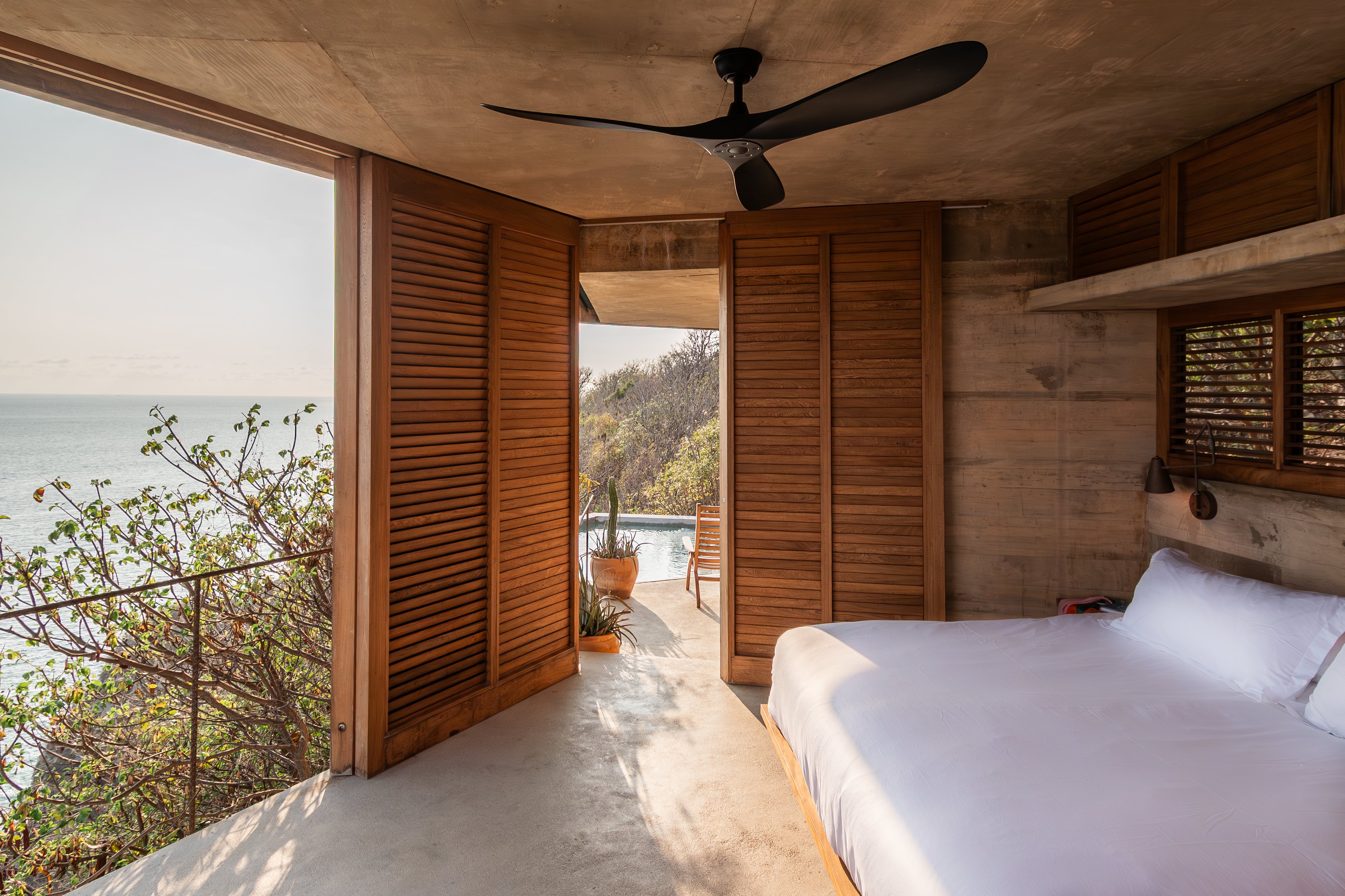 La Valise Mazunte-guestroom-Villa Pentagonos - Bedroom.jpg