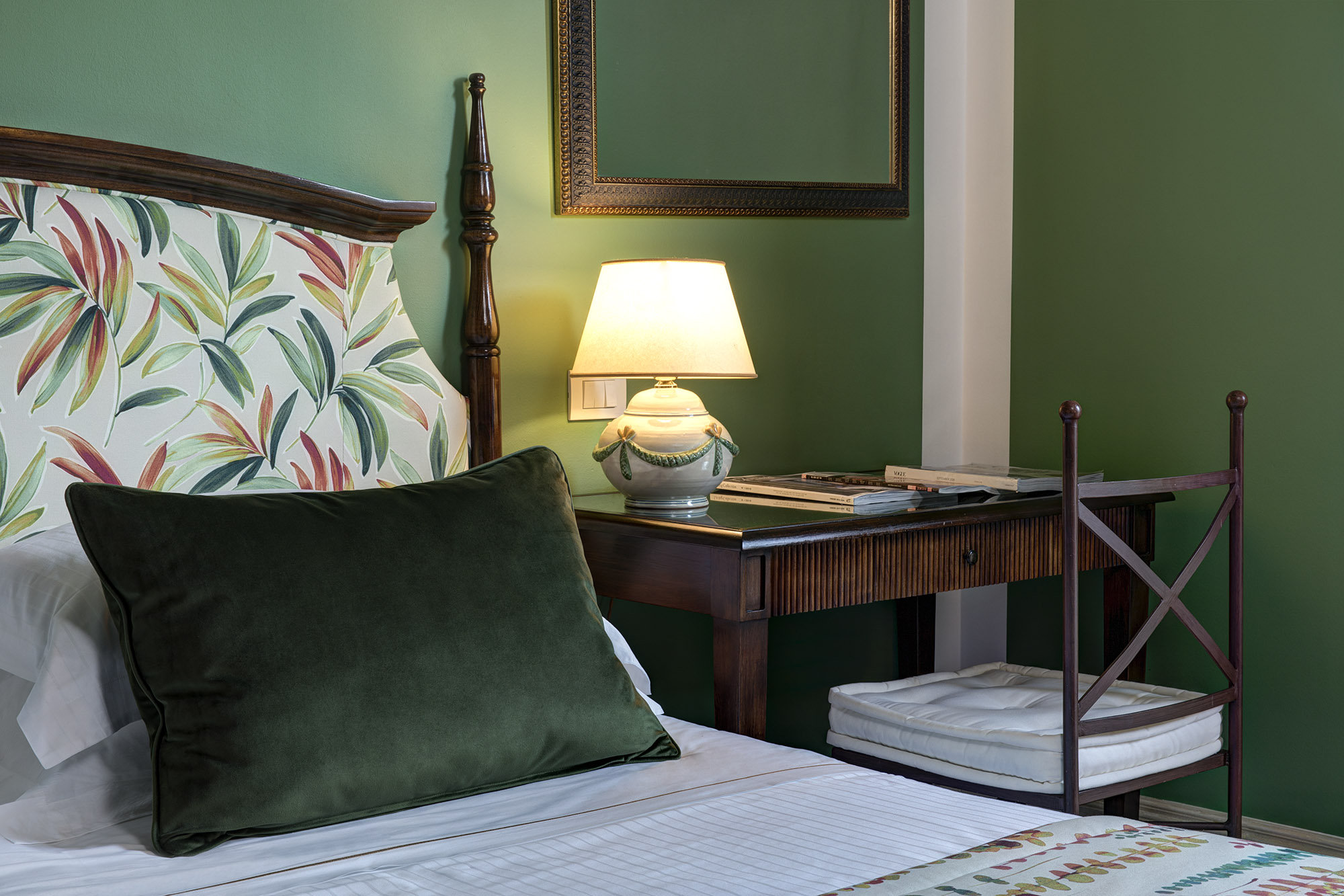 Baglio Oneto Resort-guestroom-Superior Room.jpg