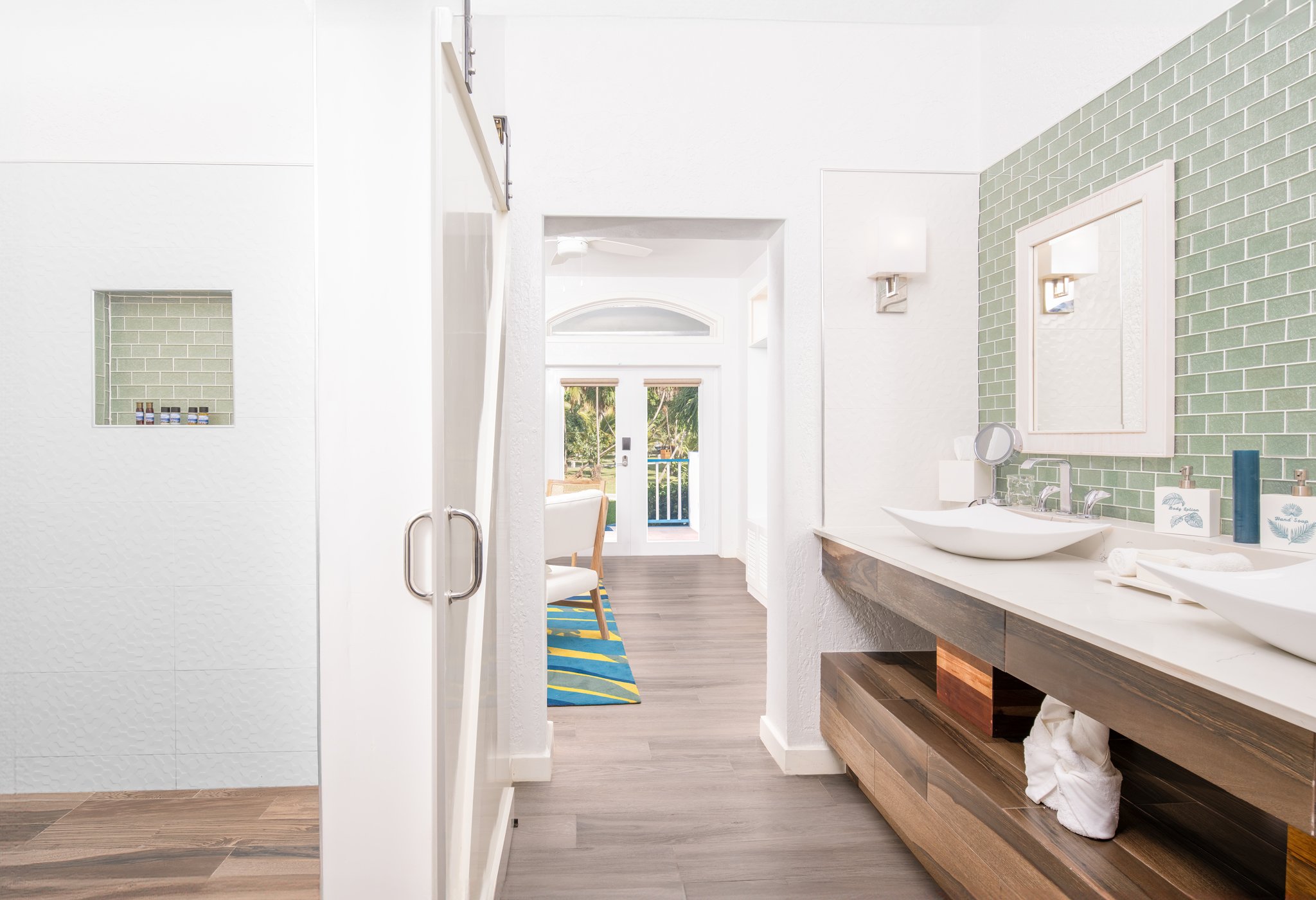 MARGARITAVILLE BCH RESORT B-guestroom-Jr Suite Bathroom.jpg