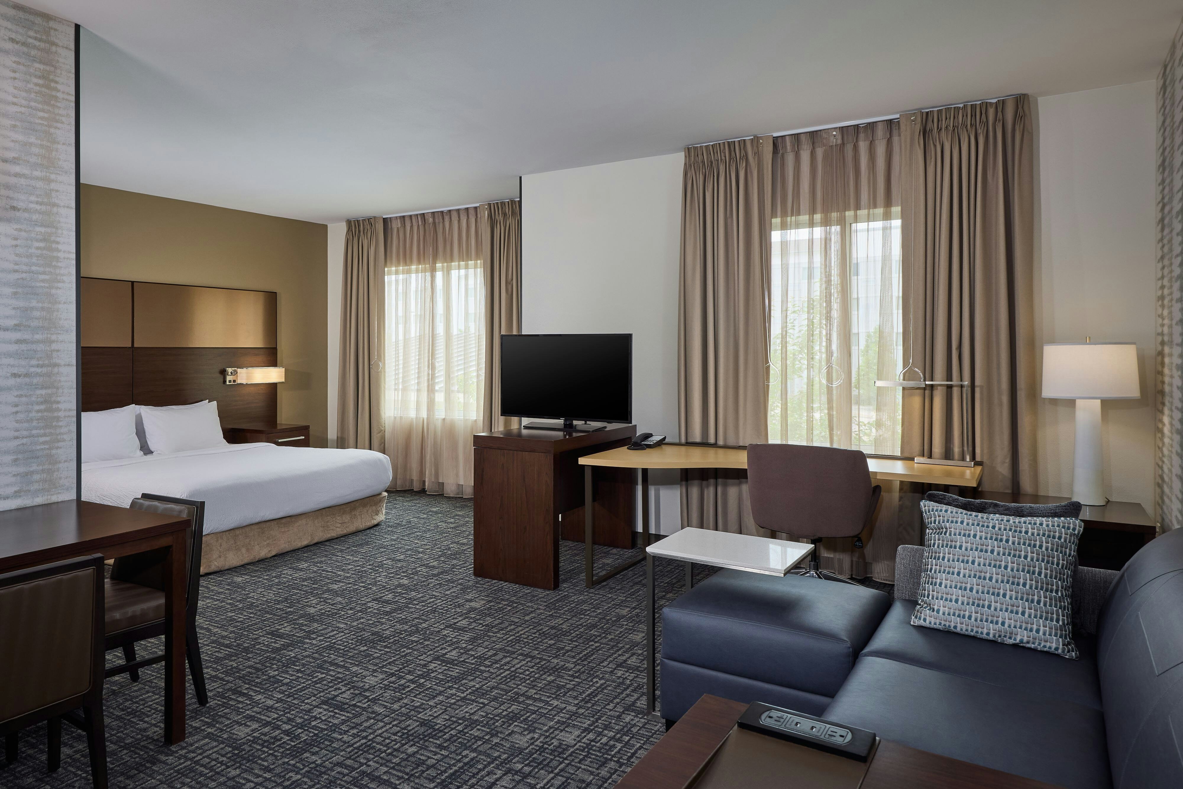 Residence Inn by Marriott Denver Southwest-Littleton-guestroom-Accessible Suite.jpg